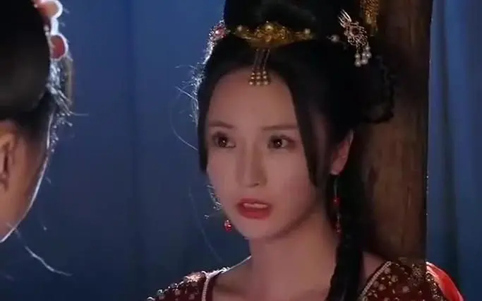 网购当皇后？这穿越剧情太上头，看完直呼过瘾！