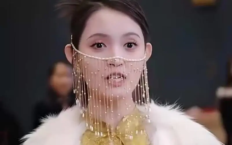 《绝品神豪》：钱能砸死人？这部爽文改编的电影，让人大呼过瘾，根本停不下来！
